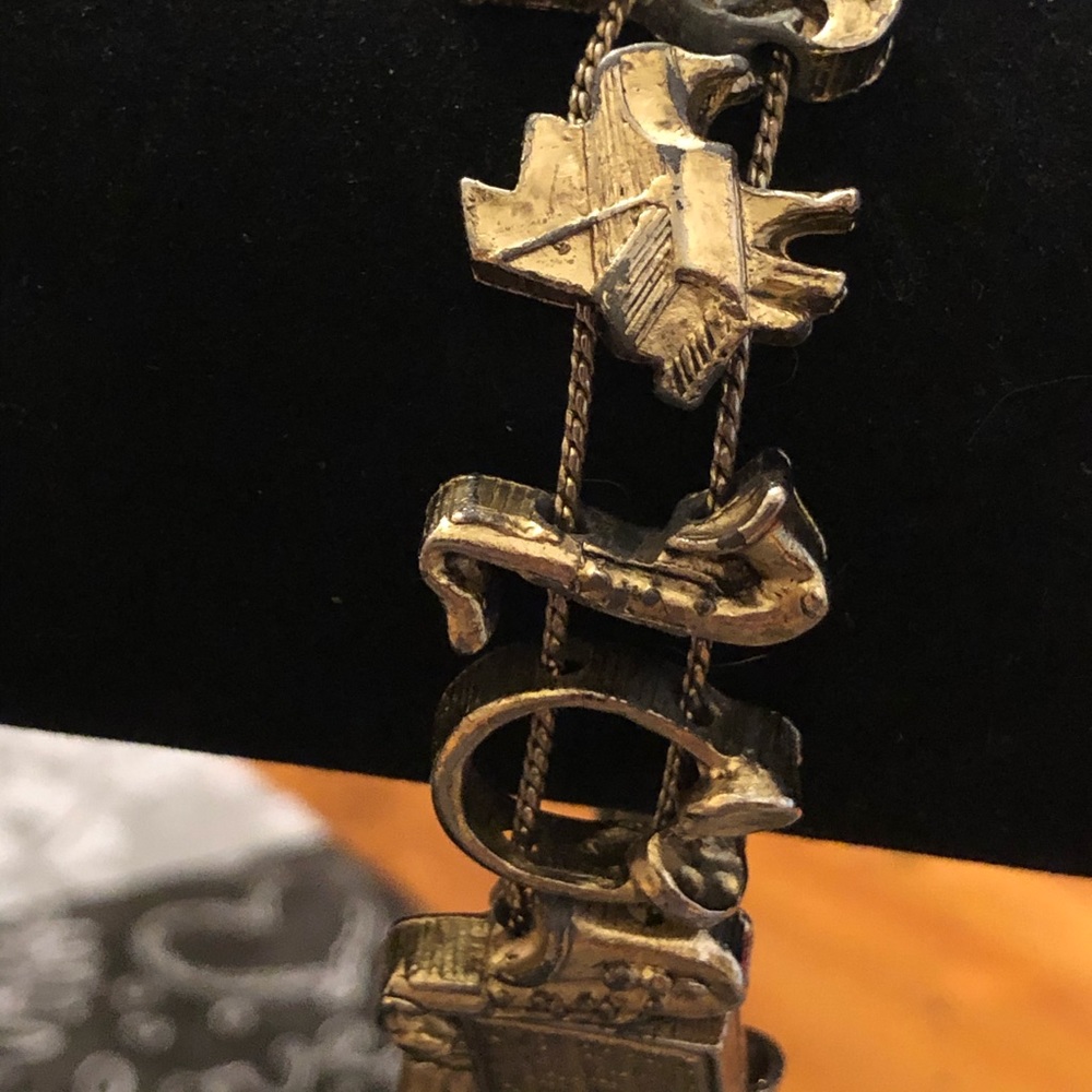 Bracelet
